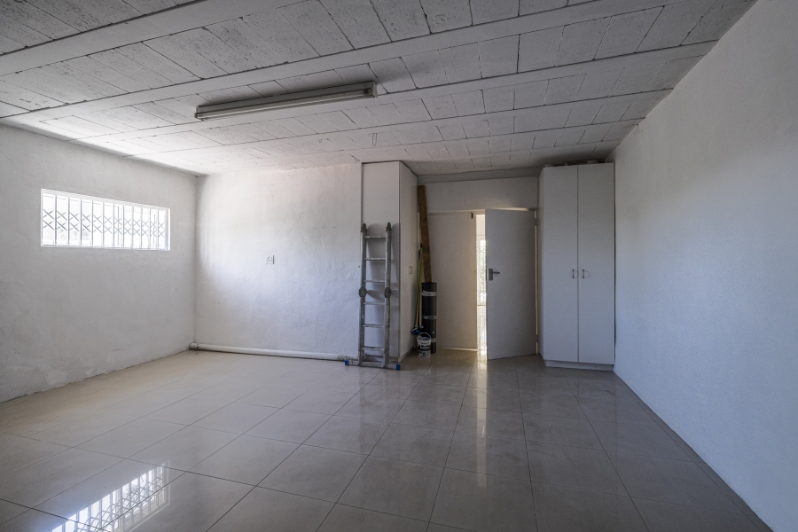 To Let 3 Bedroom Property for Rent in Summerstrand Eastern Cape